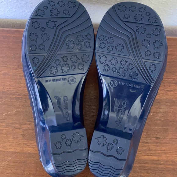 Dansko Clogs - Picture 5 of 8